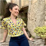 Sono una traduttrice e interprete en > ita, ita > en e impartisco lezioni di Inglese